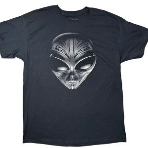 Liquid Blue Tribal Alien Graphic T-Shirt in Black Men’s Sz L
